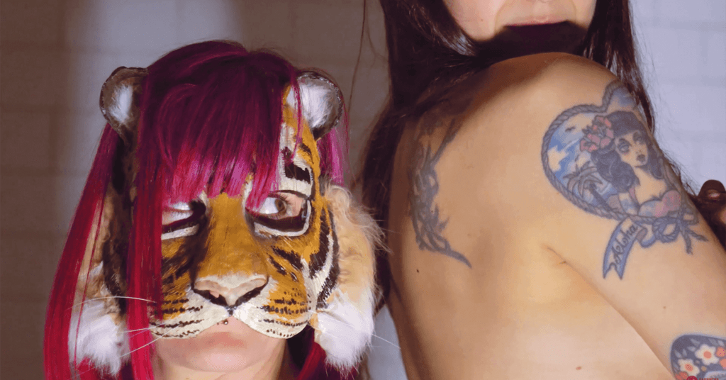 Io_e_la_tigre_singapore_grrr_power_about_bologna_indie_pride_copertina