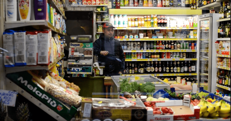 Exit-paki-bologna-minimarket-mostre-about-bologna-copertina
