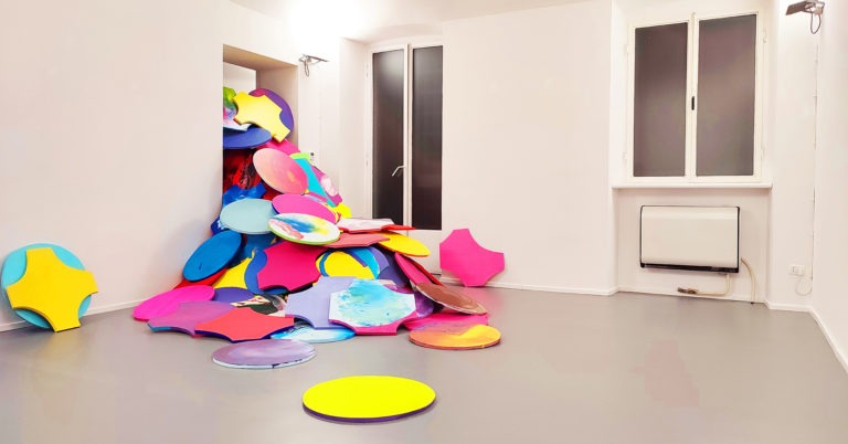 IDEM Studio_AIR_Installazione ambientale_Galleria Davide Paludetto(TO)_2022 (2) copertina