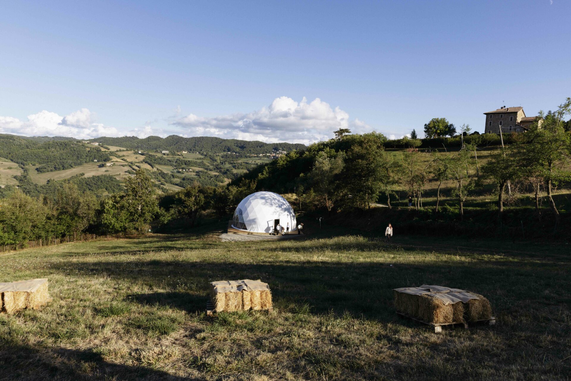 the globe performing space-1